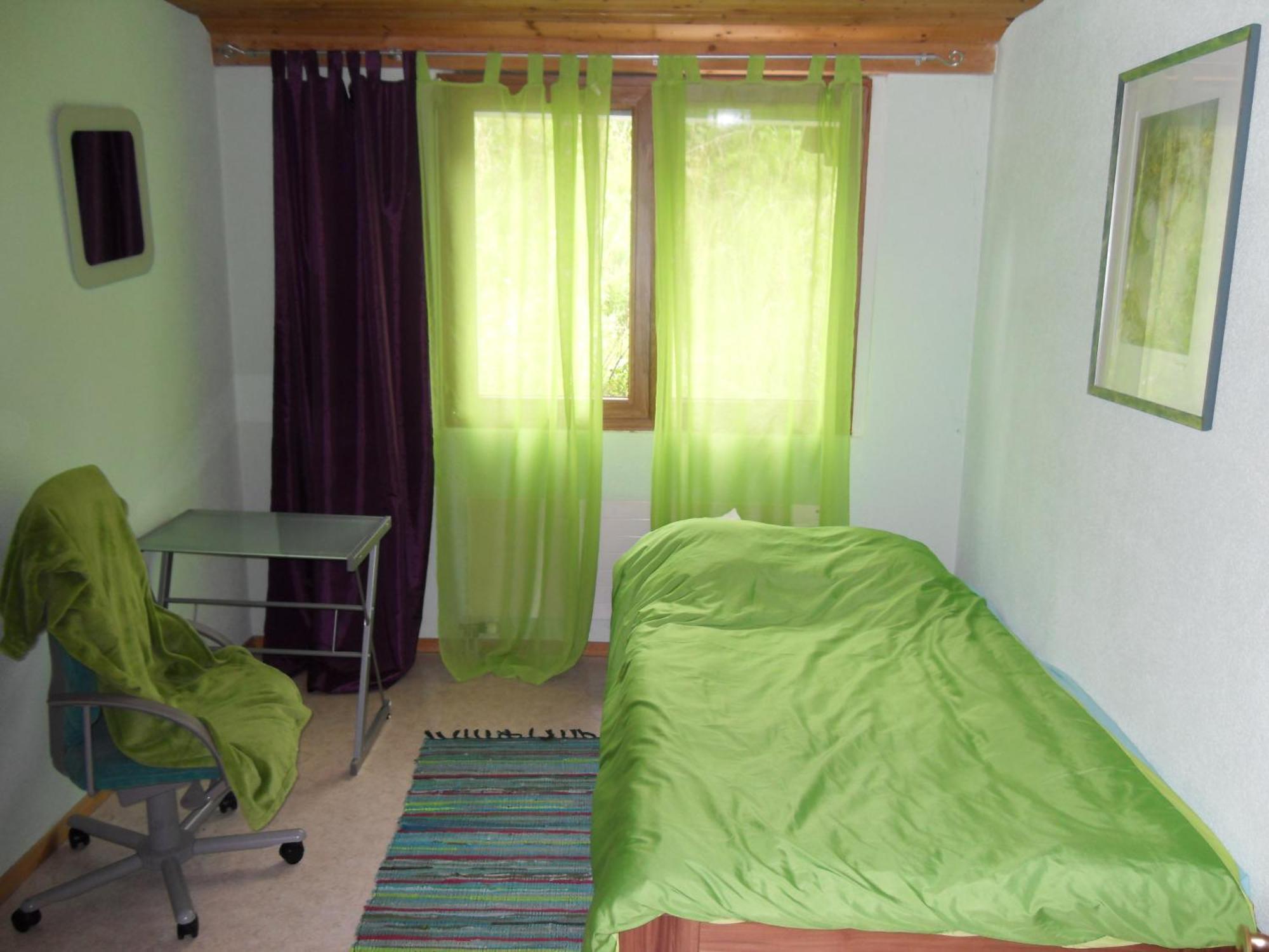bed&breakfast in Flüh Hofstetten-Fluh Habitación foto